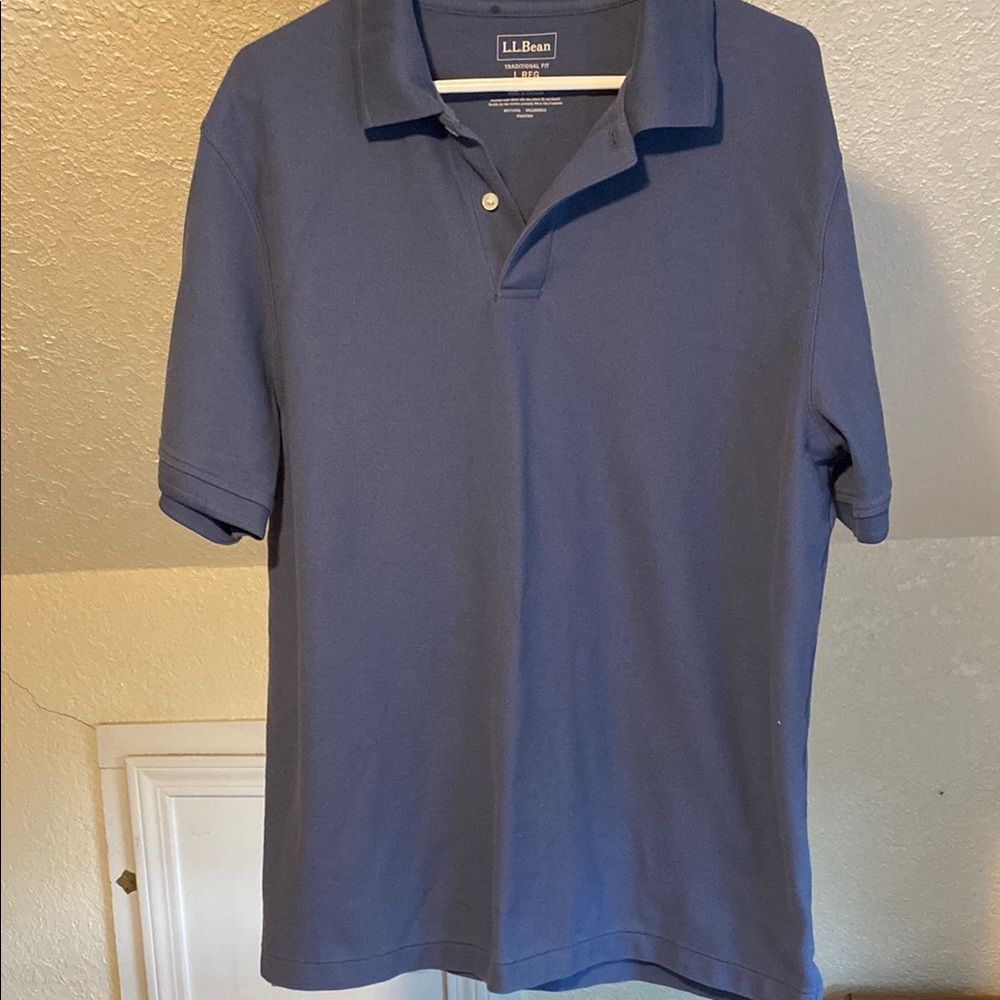L.L. Bean men’s size large tee shirt